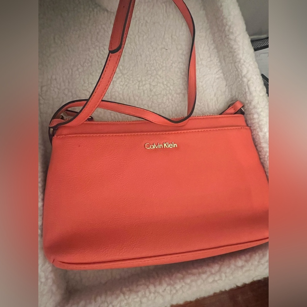 Calvin Klein Pink Handbag. Over the shoulder or cross body bag
